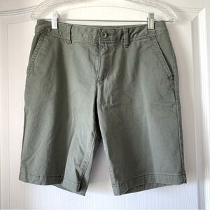 Eddie Bauer Women's Slightly Curvy Olive Green Shorts